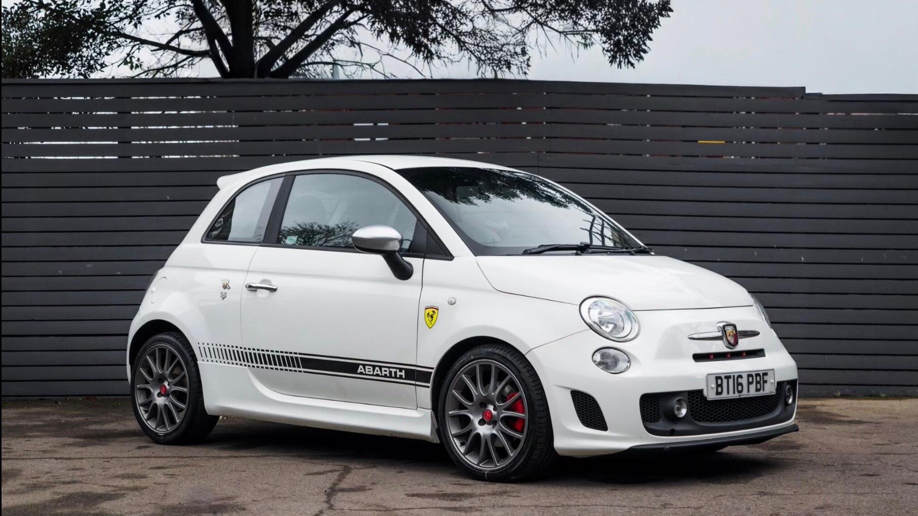 Abarth 500 2016 in London