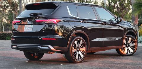 Mitsubishi Outlander 2025