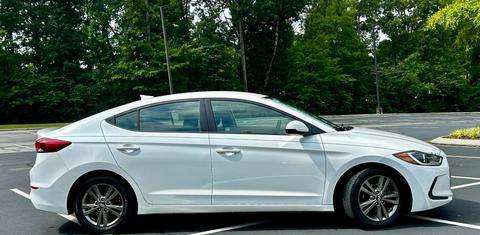 Hyundai Elantra 2018