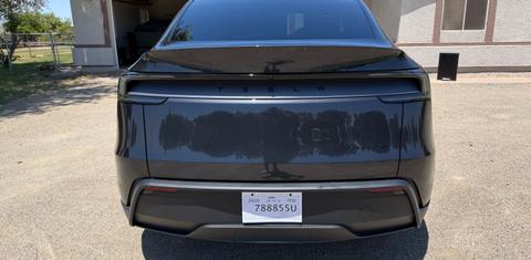 Tesla Model Y 2026