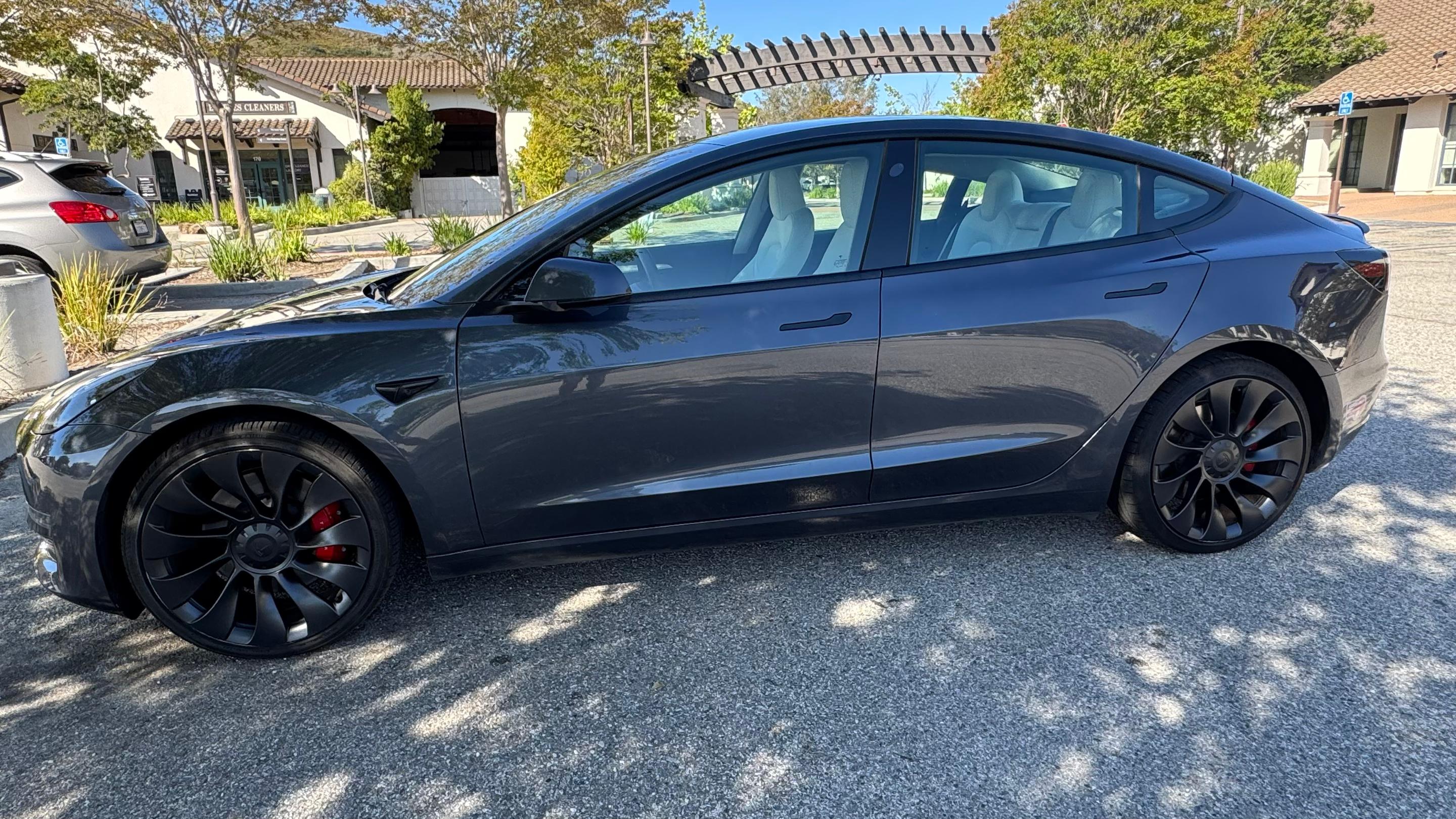 Tesla Model 3 2023 in Thousand Oaks, CA
