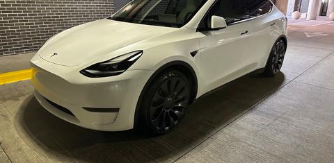 Tesla Model Y 2025