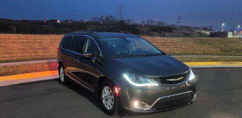 Chrysler Pacifica 2017