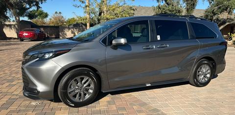 Toyota Sienna 2026