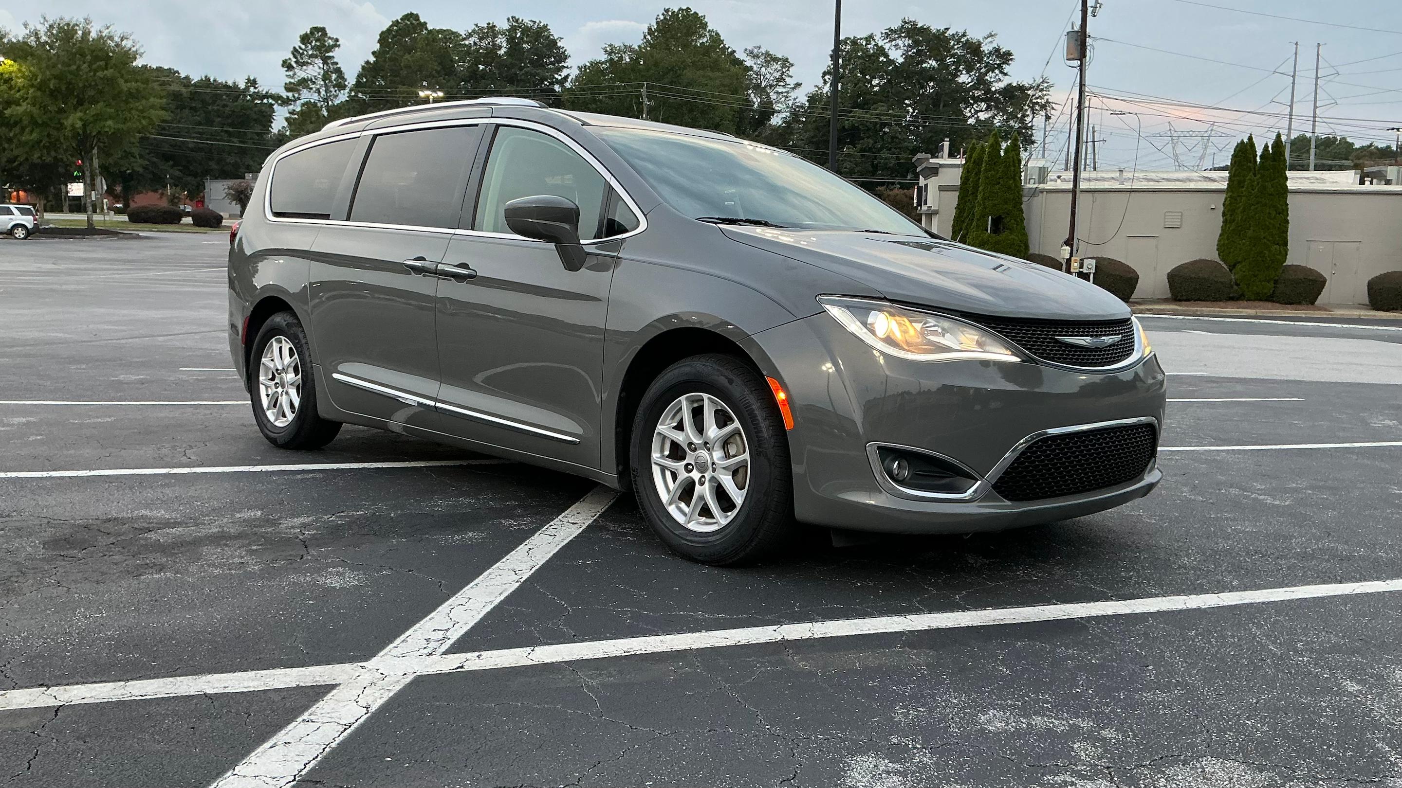 Chrysler Pacifica 2020 in Dunwoody, GA