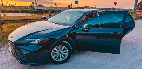 Toyota Camry Hybrid 2025