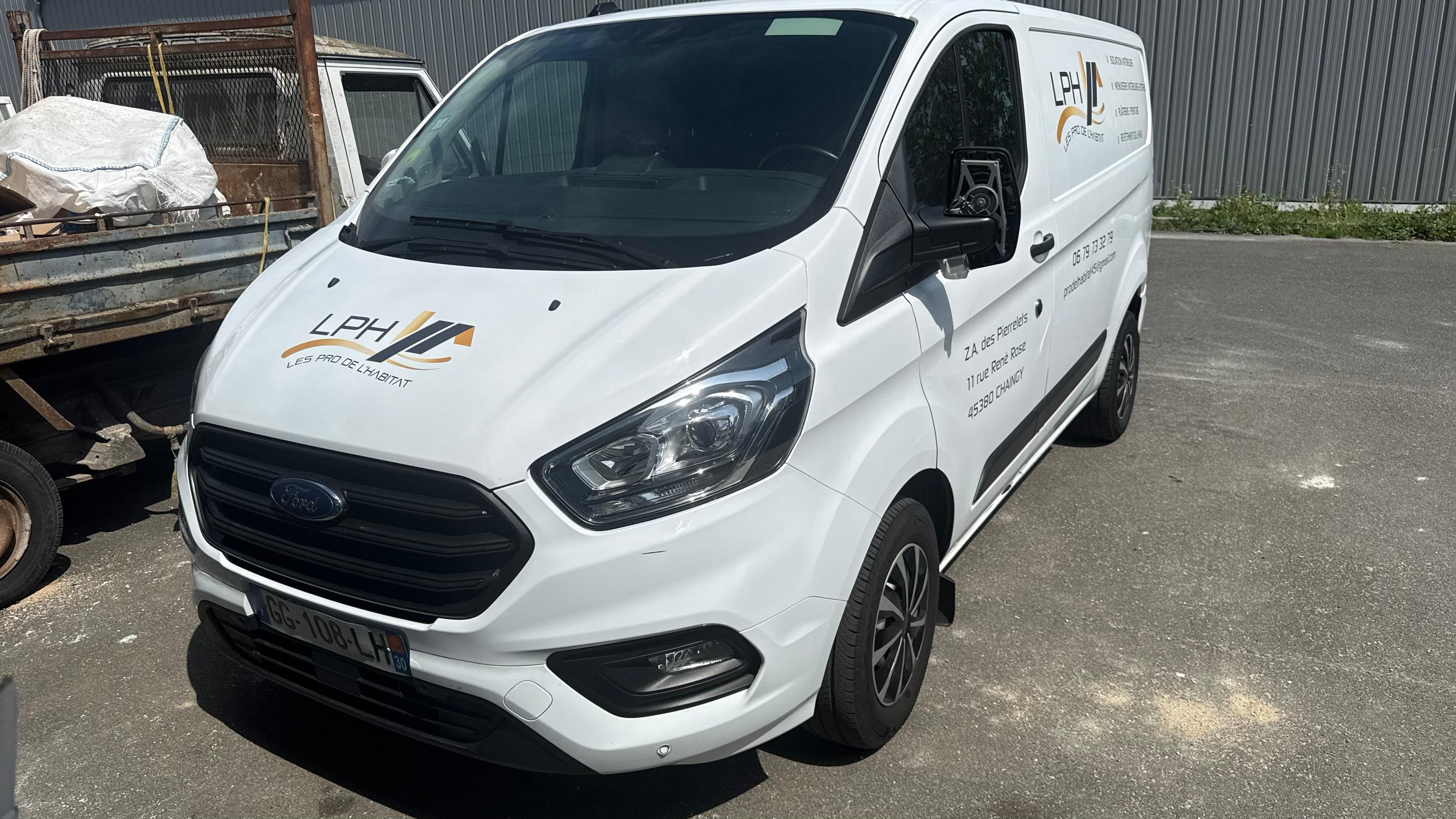 Ford TRANSIT 2022 à Chaingy