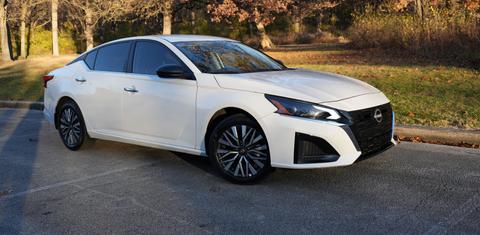 Nissan Altima 2025