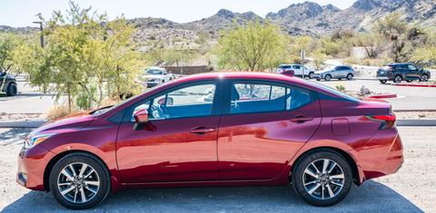 Nissan Versa 2024