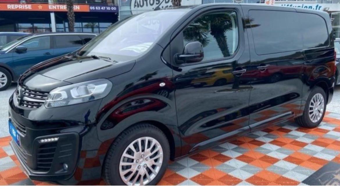 Opel VIVARO 2023 à Porto-vecchio