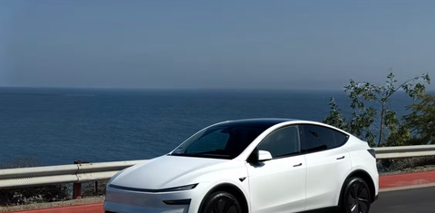 Tesla Model Y 2026