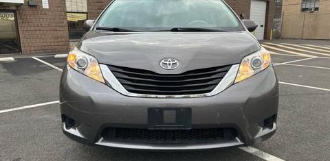 Toyota Sienna 2013