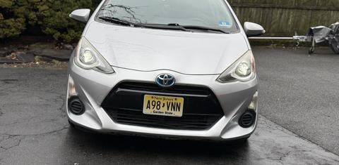 Toyota Prius c 2015