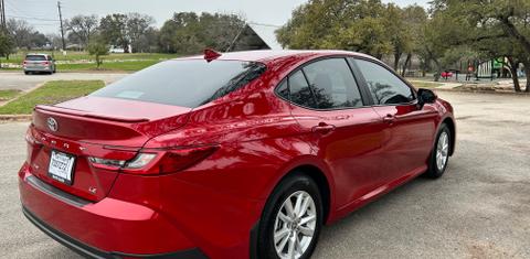 Toyota Camry Hybrid 2025