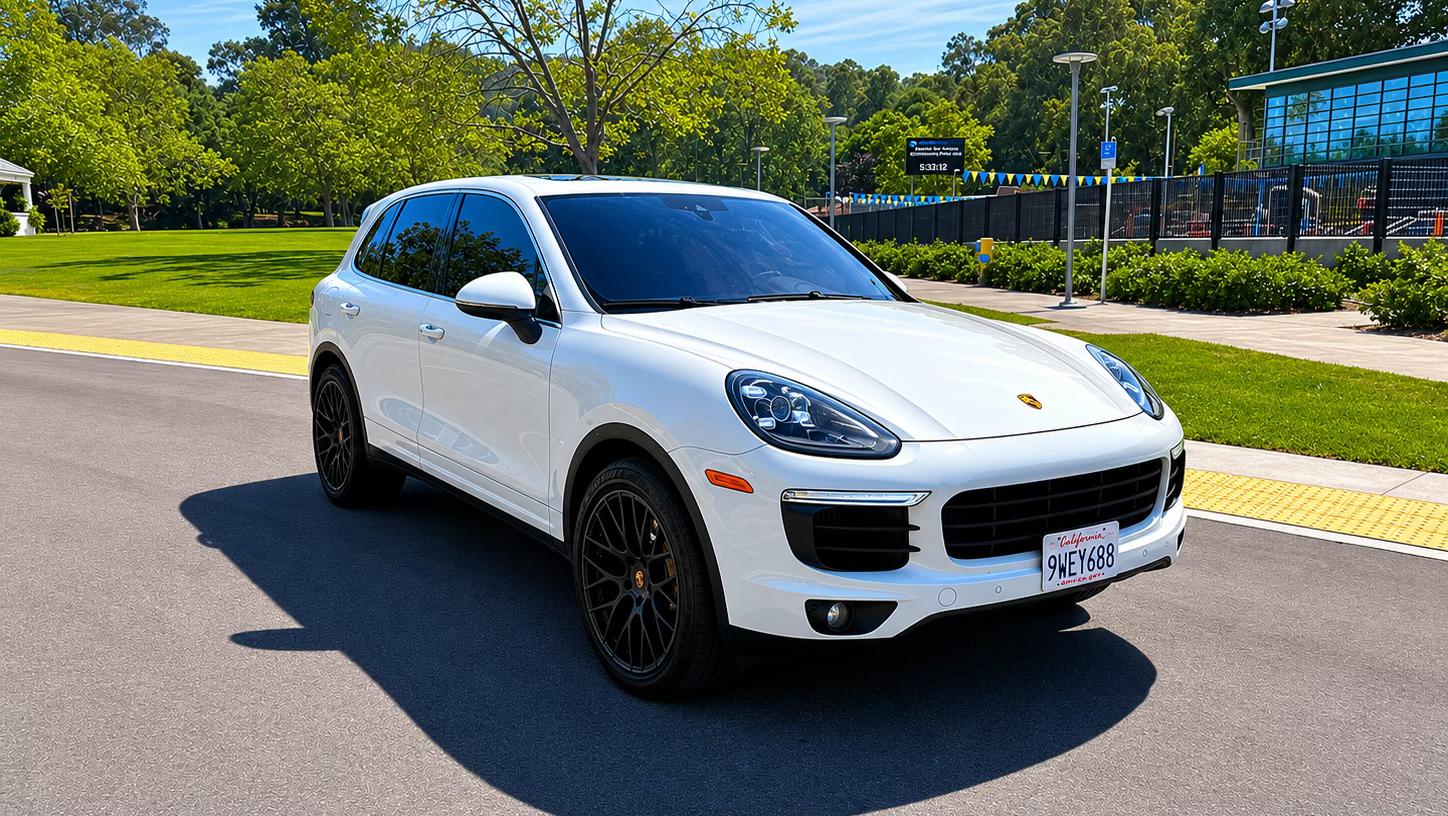 Porsche Cayenne 2016 in San Bruno, CA