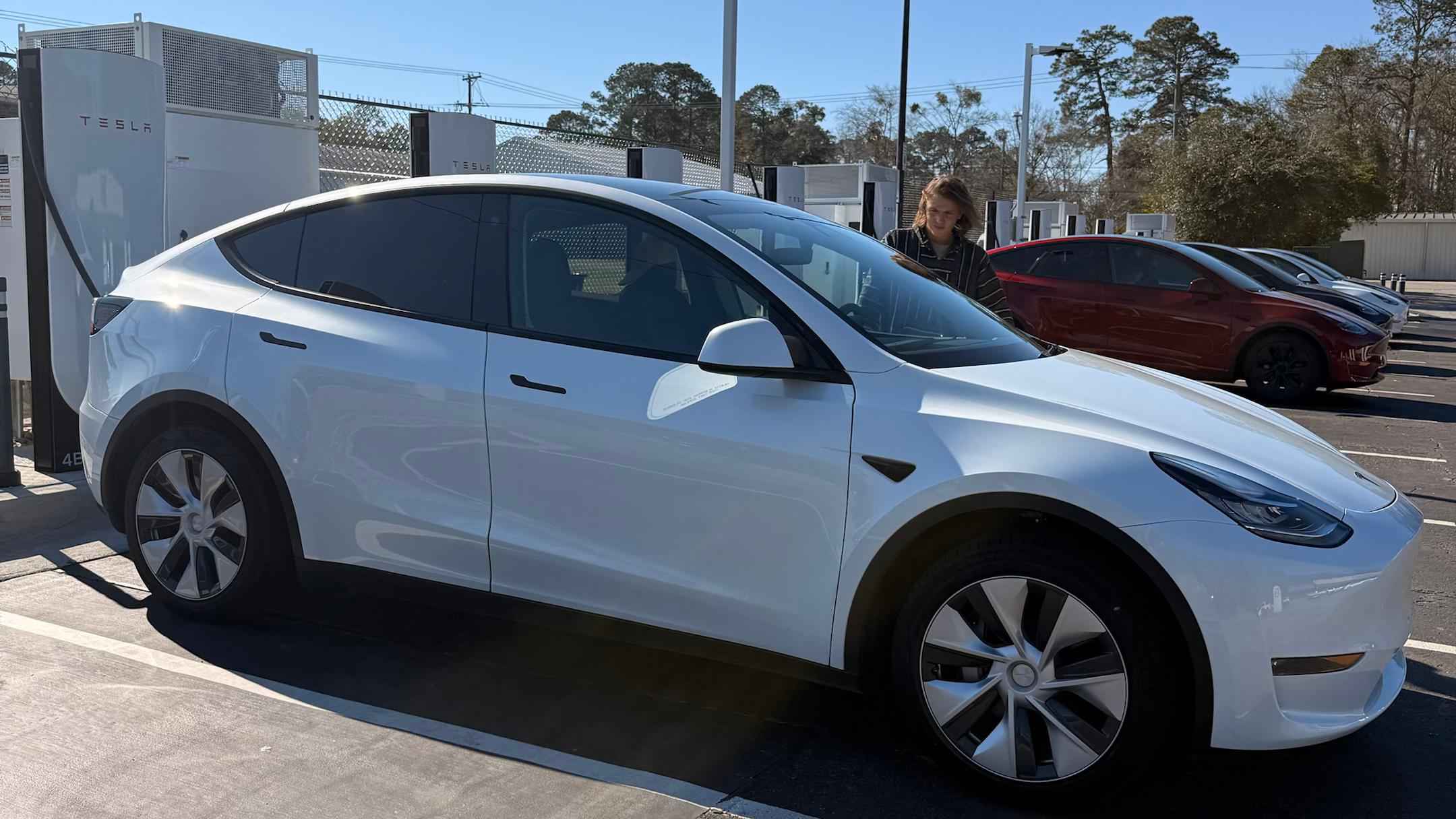 Tesla Model Y 2023 in St. Augustine, FL