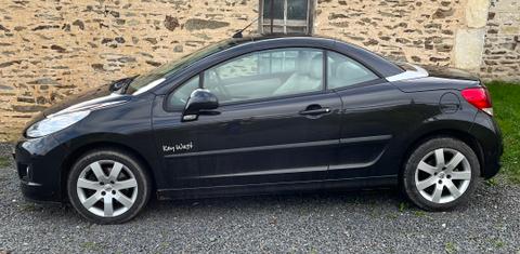 Peugeot 207 CC 2010