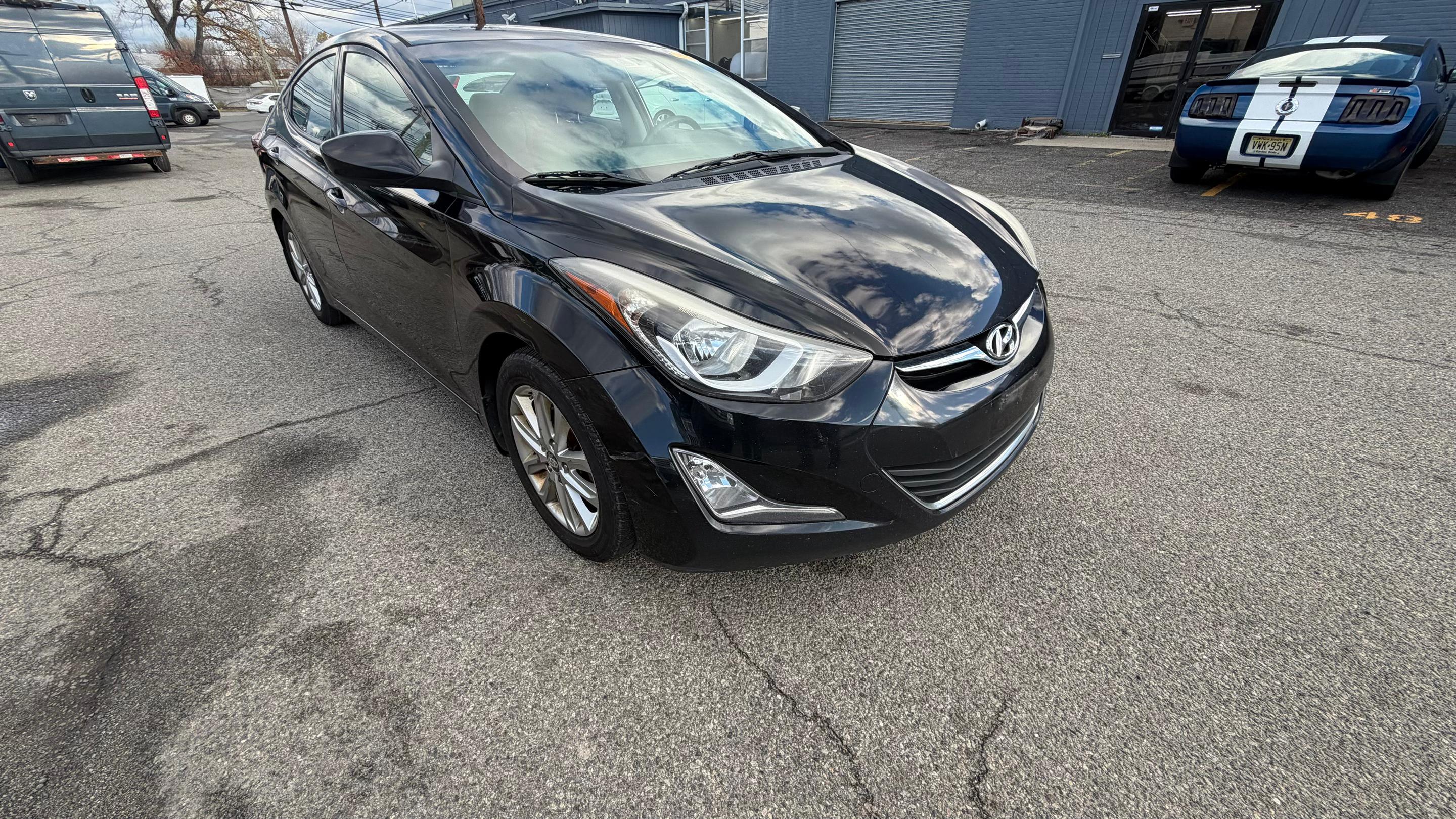 Hyundai Elantra 2014 in 