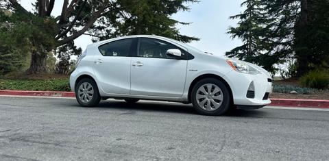 Toyota Prius c 2013