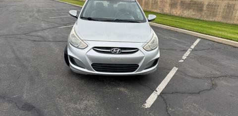 Hyundai Accent 2015
