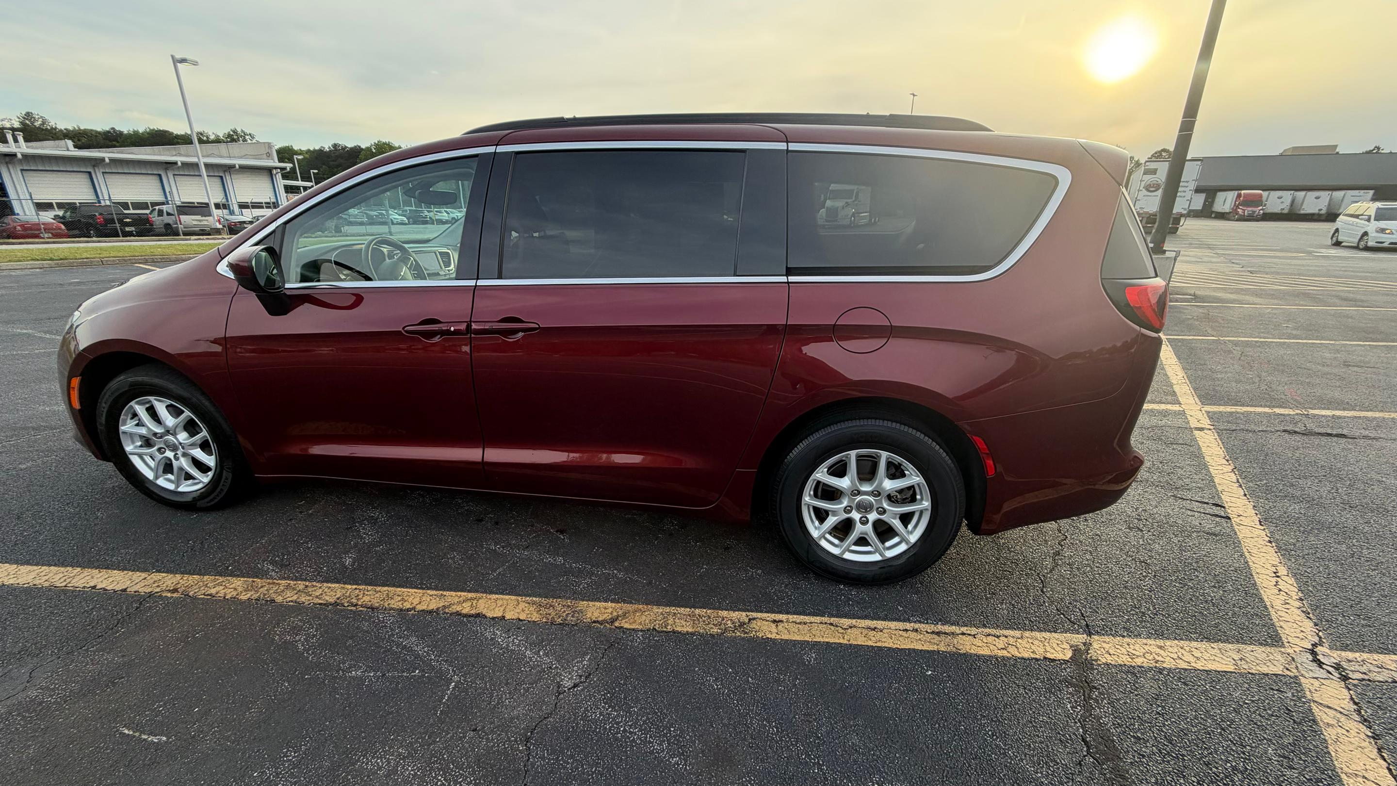 Chrysler Voyager 2020 in Jonesboro, GA