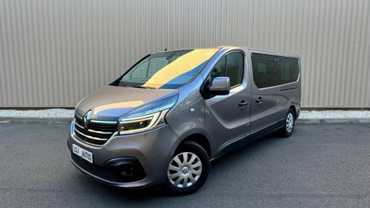 Renault TRAFIC III 2020 à Vaux-le-Pénil
