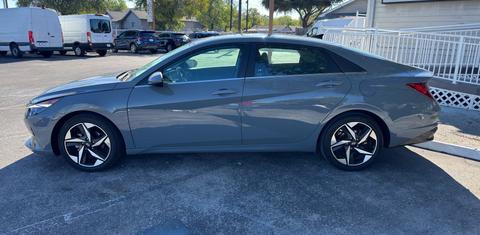 Hyundai Elantra 2022
