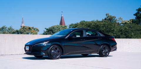 Hyundai Elantra 2022
