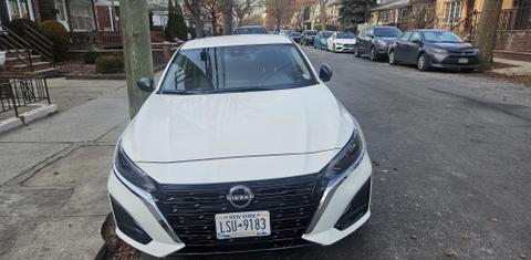 Nissan Altima 2025