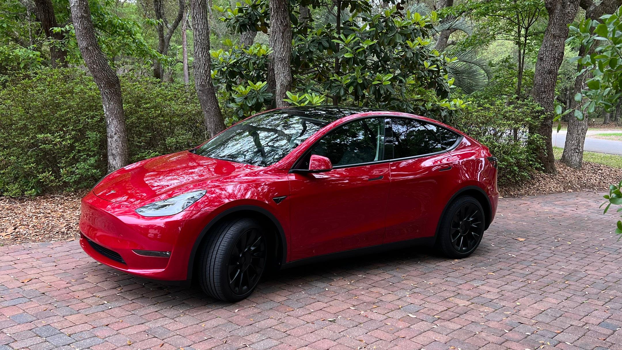 Tesla Model Y 2023 in Niceville, FL