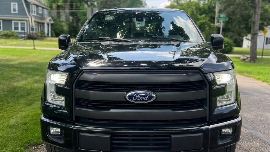 Ford F-150 2016 in Akron, OH