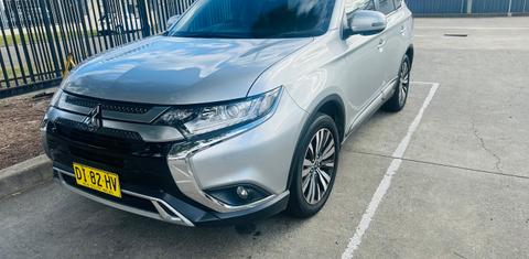 Mitsubishi OUTLANDER 2020