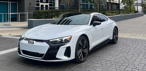 Audi e-tron GT 2024