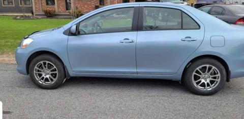 Toyota Yaris 2012