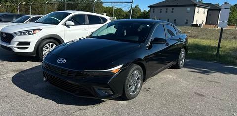 Hyundai Elantra Hybrid 2025