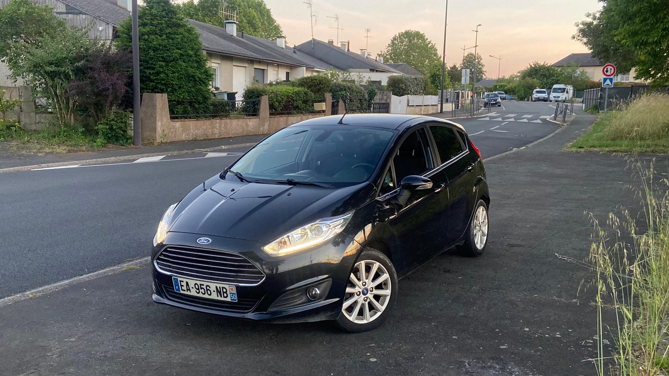 Ford FIESTA 2016 à Angers