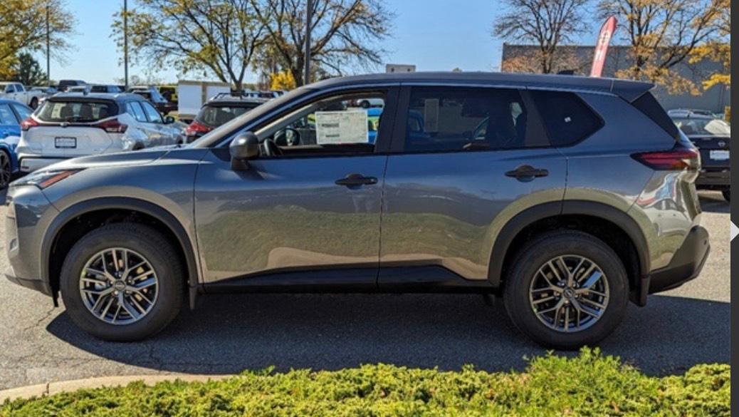 Nissan Rogue 2023 in Inver Grove Heights, MN