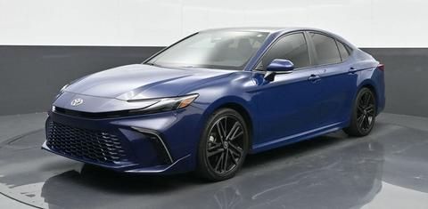 Toyota Camry Hybrid 2025