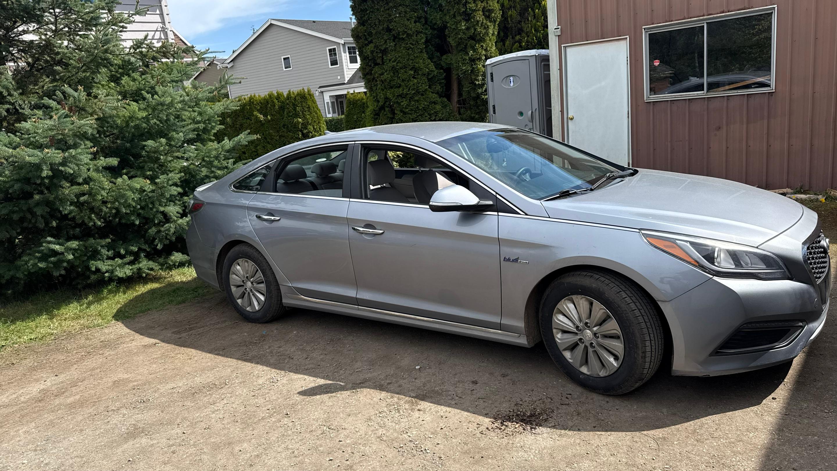 Hyundai Sonata Hybrid 2016 in Renton, WA