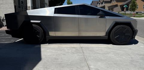 Tesla Cybertruck 2024