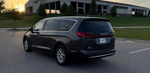 Chrysler Pacifica 2023