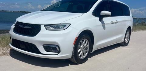Chrysler Pacifica 2023