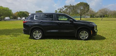 Mitsubishi Outlander 2024