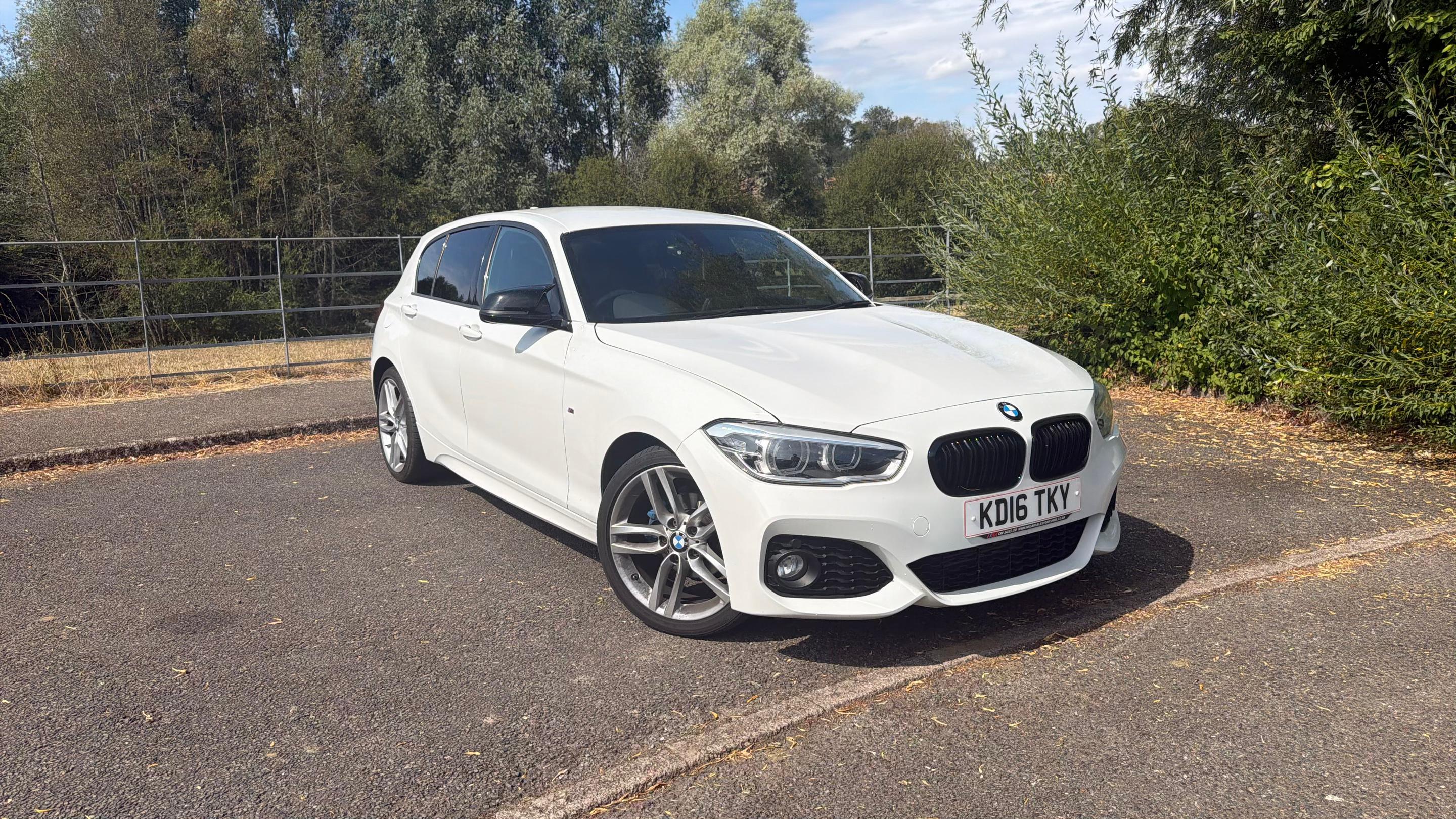 BMW 1 Series 2016 in Daventry