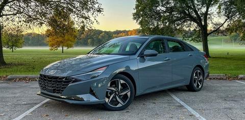 Hyundai Elantra 2023