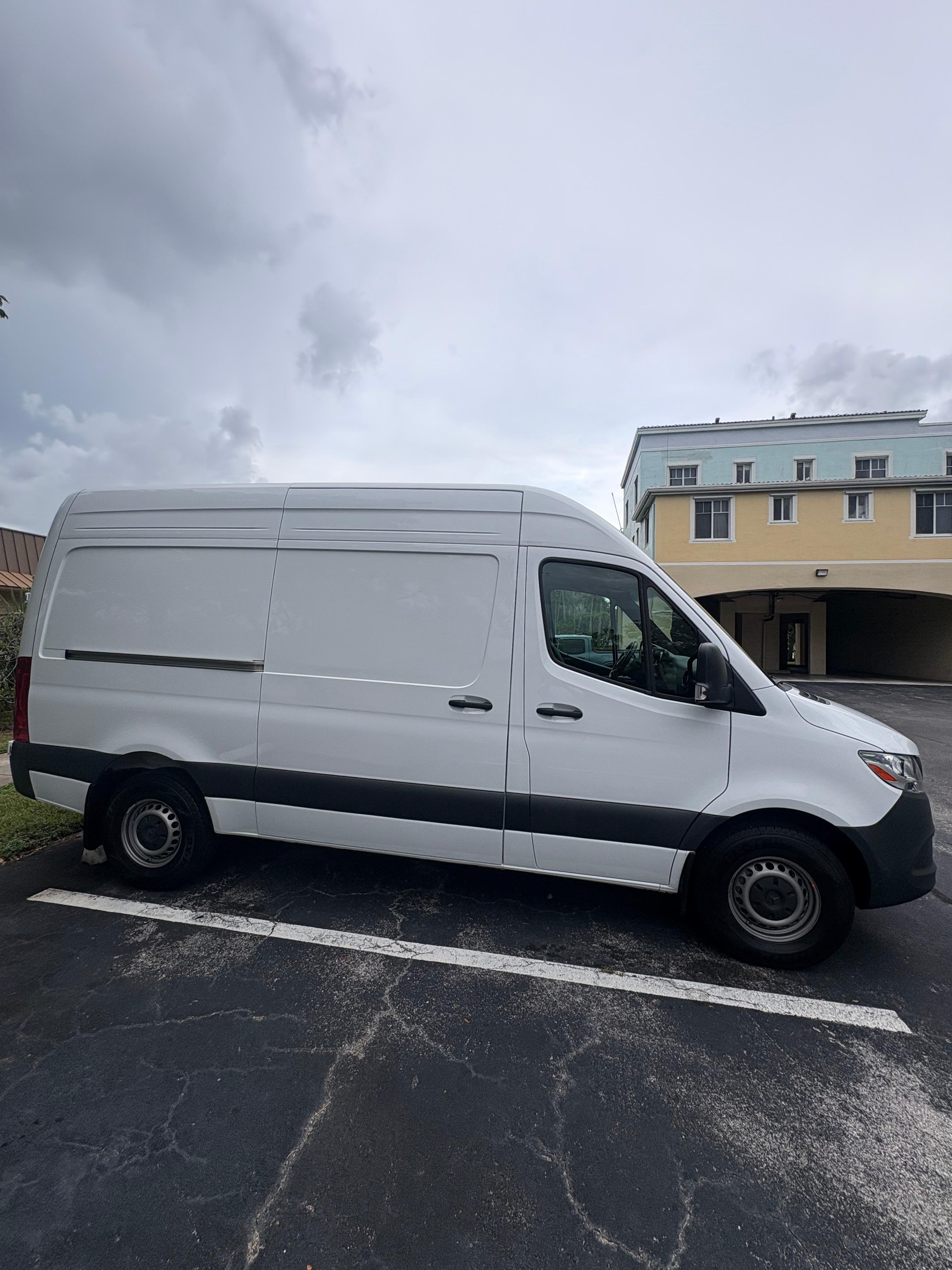 Mercedes-Benz Sprinter Cargo 2025 in Lauderdale Lakes, FL