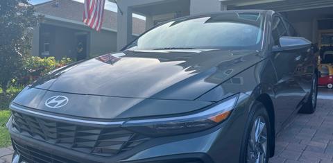 Hyundai Elantra Hybrid 2025