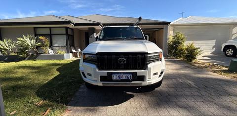Toyota LANDCRUISER PRADO 2025