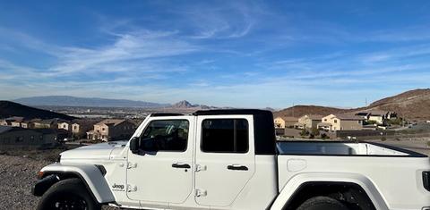 Jeep Gladiator 2023