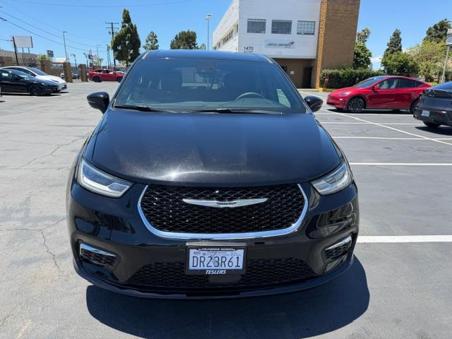 Chrysler Pacifica 2025 in 